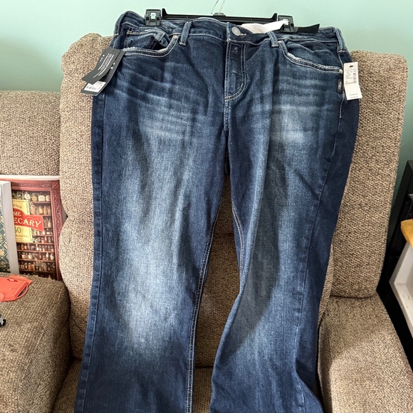 NWT Silver Jeans Suki Bootcut - Picture 1 of 4